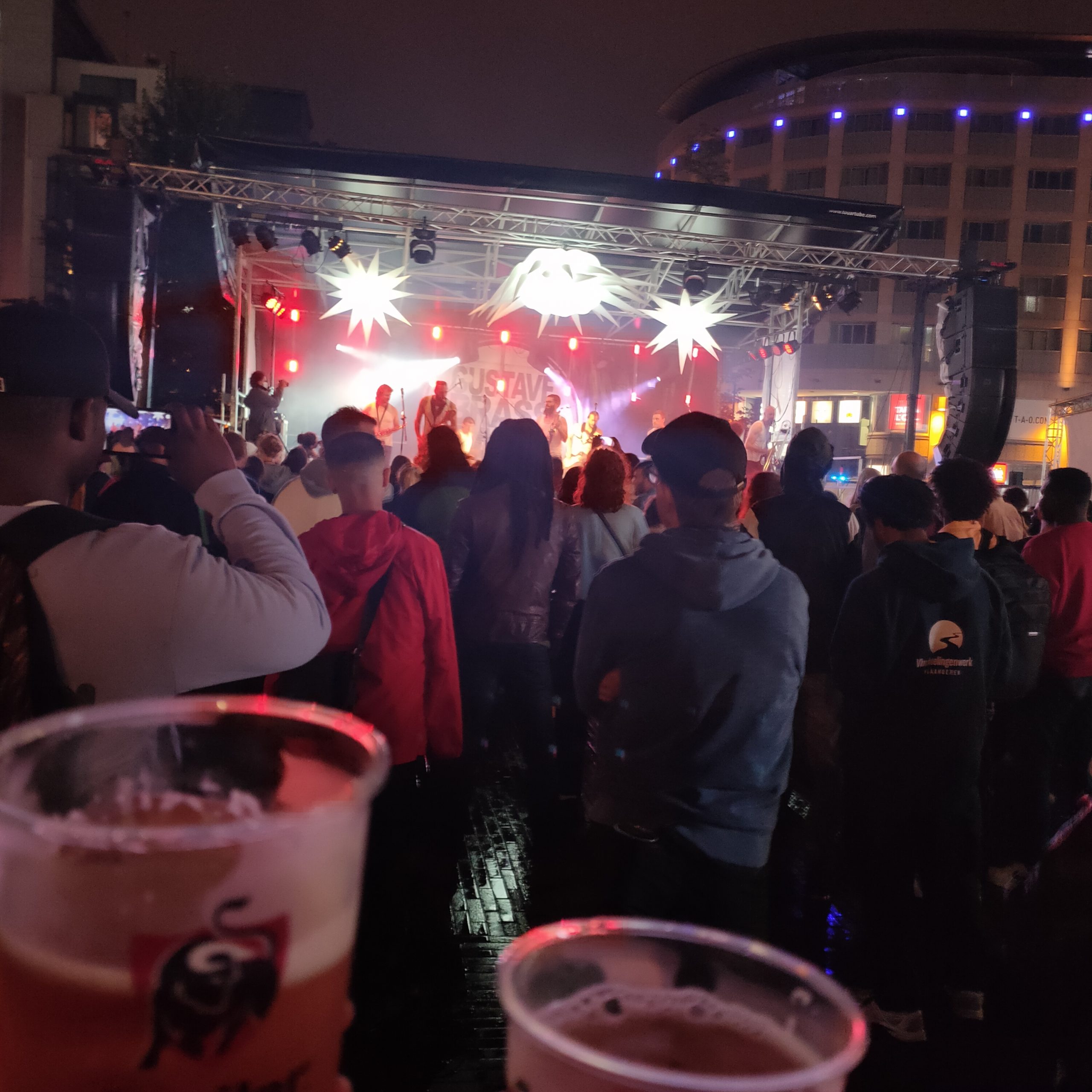 Dreier in Amsterdam, Akt 2